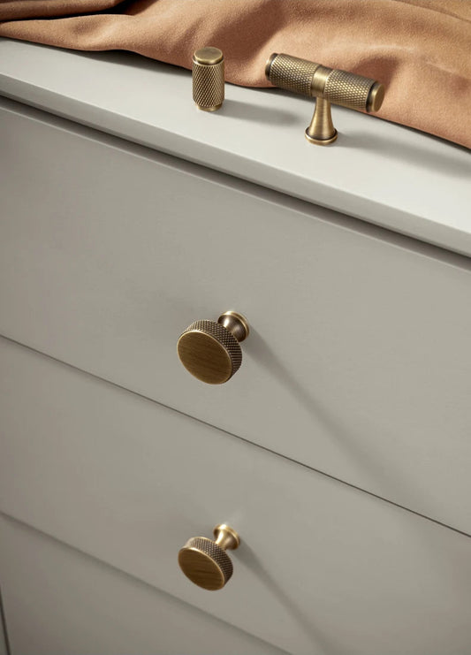 Luxe bronzen kastgreep met diamantstructuur - messing