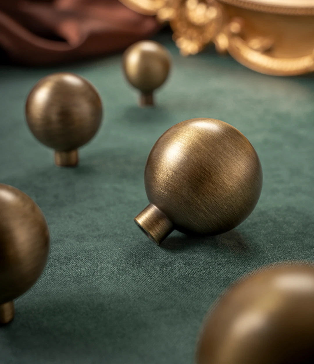 Antique Brass round Cabinet Handles Drawer Knobs Solid Vintage Bronze Knob Retro Brass Kitchen Hardware for Cupboard Furniture