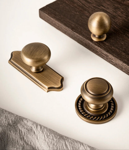 Antique Brass Cabinet Handles with Backplate Solid Bronze Vintage Wardrobe Pulls Kitchen Cupboard Door Knobs Furniture Handle