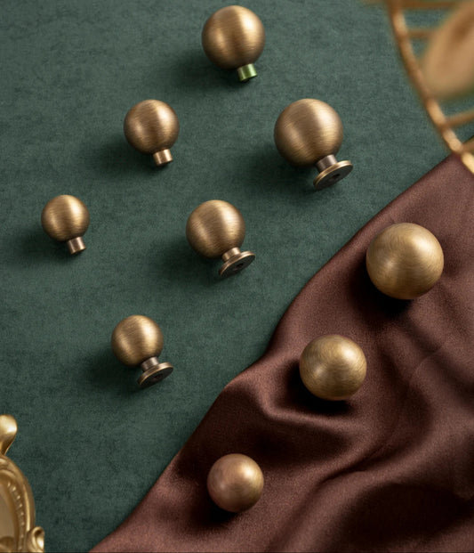 Antique Brass round Cabinet Handles Drawer Knobs Solid Vintage Bronze Knob Retro Brass Kitchen Hardware for Cupboard Furniture